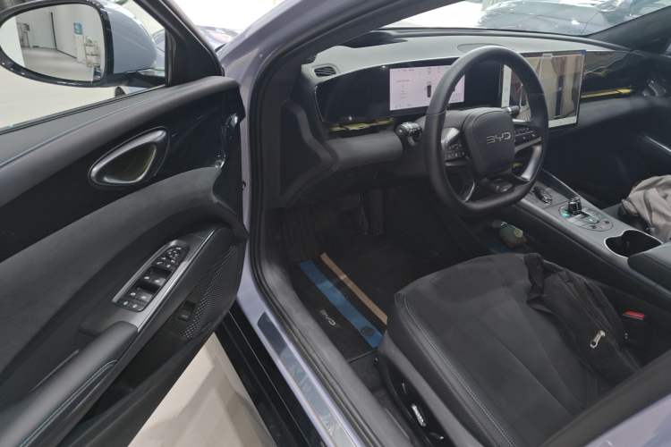 Used BYD Seal 2025 600 All-Wheel Drive Intelligent Driving Version
