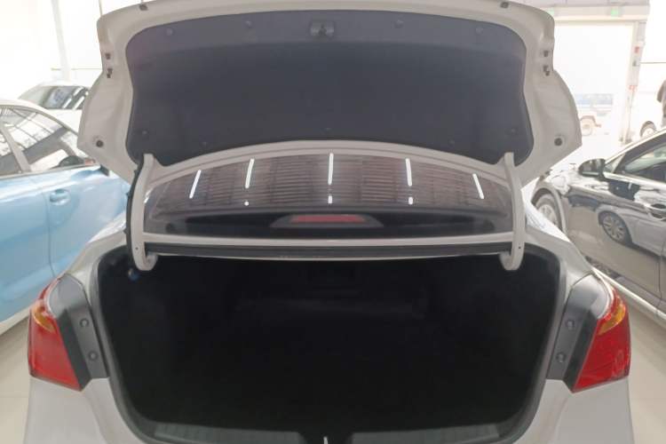 Used Hyundai Mistra 2014 1.8L Automatic Smart GLS
