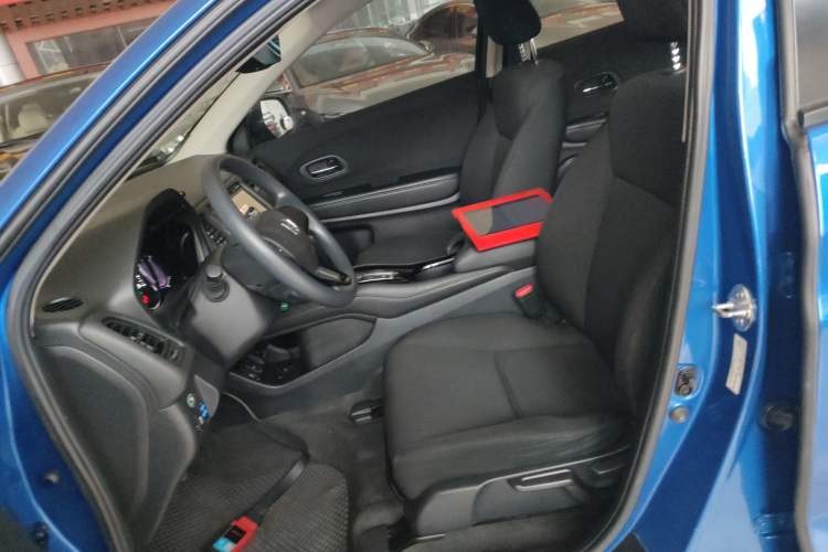 Used Honda Vezel 2015 1.5L CVT two-wheel drive Comfort trim
