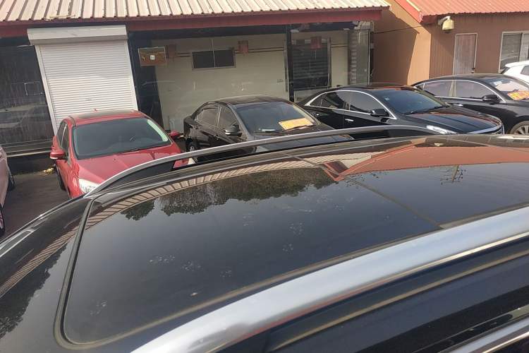 Used Roewe RX5 2019 20T Two-Wheel Drive Automatic Ali Smart Connectivity Platinum Edition
