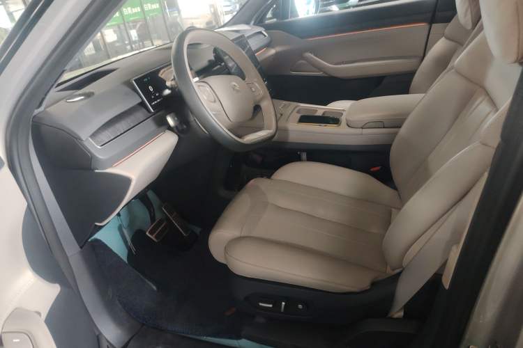 Used Nio ES8 2023 75 kWh Executive Edition
