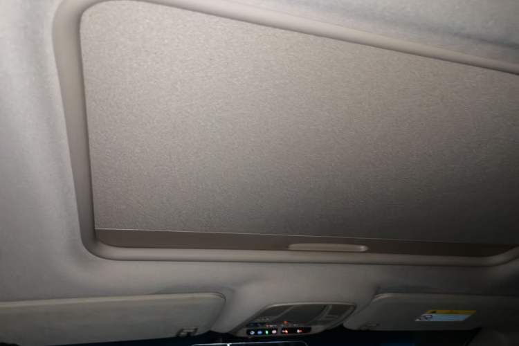 Used Buick GL8 2018 ES 28T Premium Model China VI Standard
