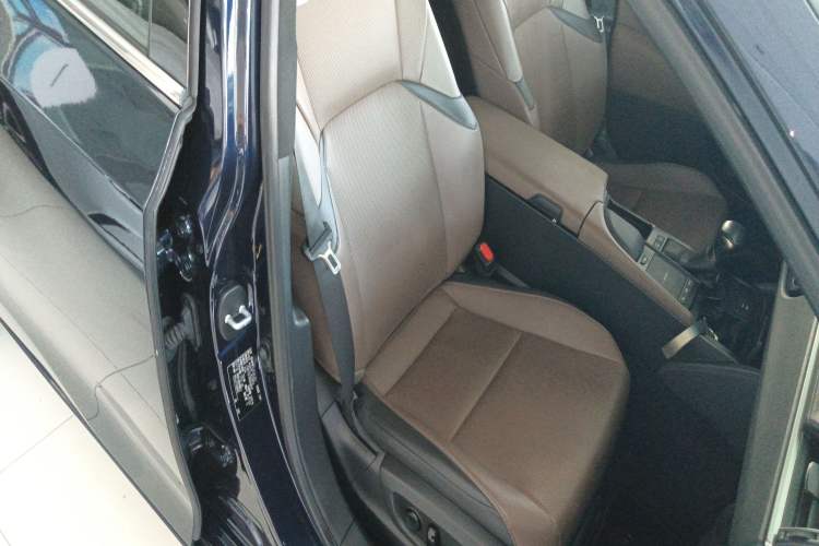 Used Lexus ES 2021 260 Excellence Edition
