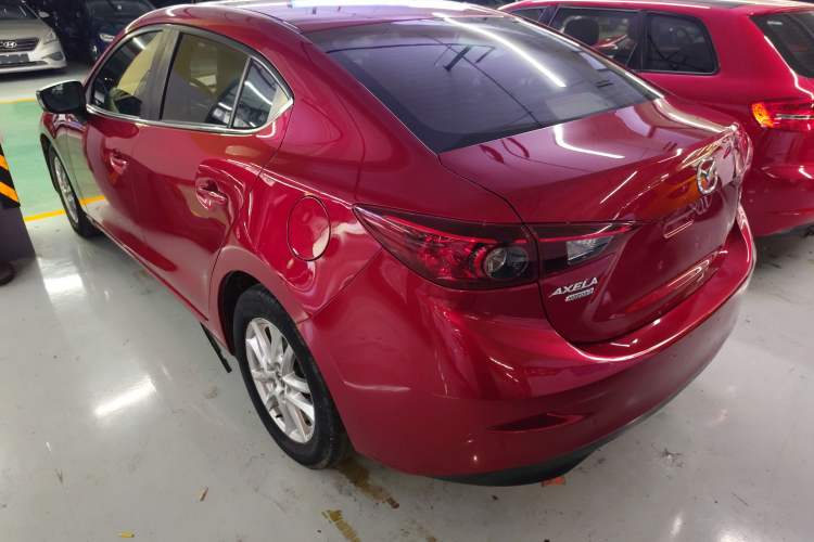 Used Mazda Mazda 3 Axela 2016 Sedan 1.5L Automatic Comfort Model
