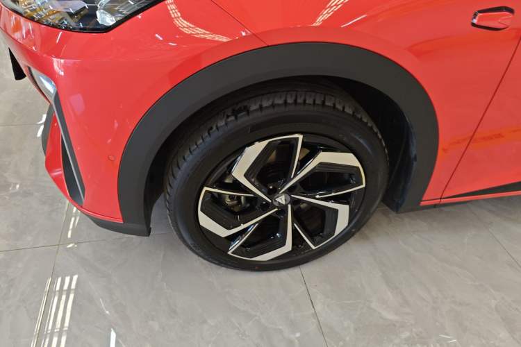 Used  S07 2024 215Max Qiankun Intelligent Driving ADS SE Range-Extended Version
