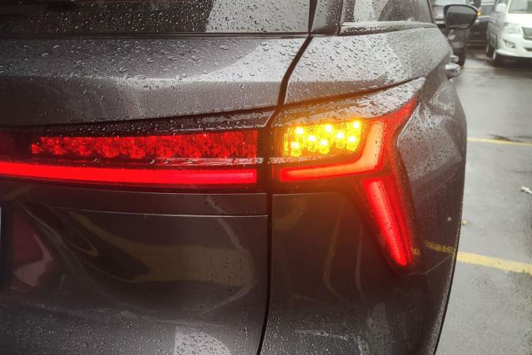 Used Changan CS75 PLUS 2024 3rd Generation Champion Edition 1.5T Intelligent Drive Dynamic Model
