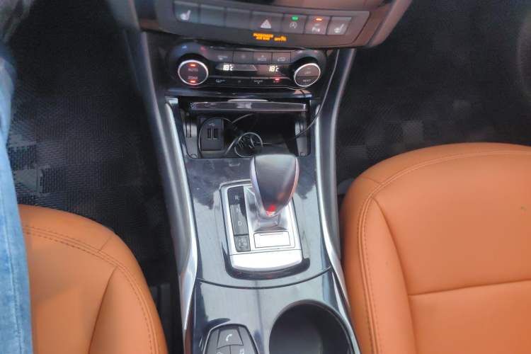 Used Infiniti QX30 2017 1.6T Two-Wheel-Drive Sport Edition
