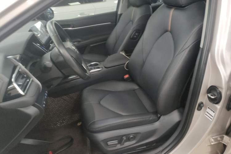 Used Toyota Camry 2021 2.5G Luxury Edition
