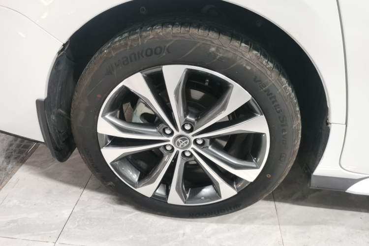 Used Toyota Granvia 2024 2.5L Hybrid Prestige PLUS Edition
