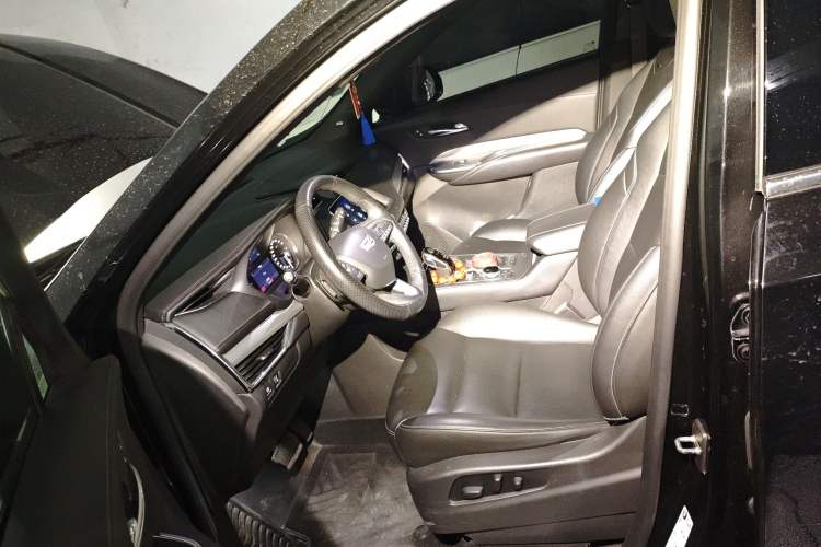 Used Cadillac XT4 2018 28T Two-Wheel Drive Leading Version
