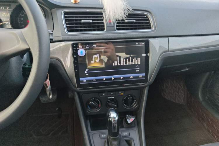 Used Volkswagen Lavida 2018 Classic 1.5L Automatic Fashion Edition China VI Standard
