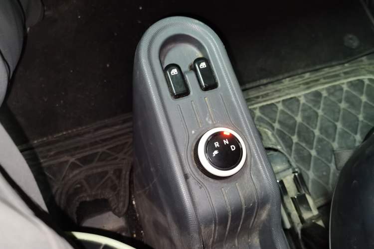 Used Wuling Hongguang MINIEV 2022 Macaron Premium Model – Lithium Iron Phosphate