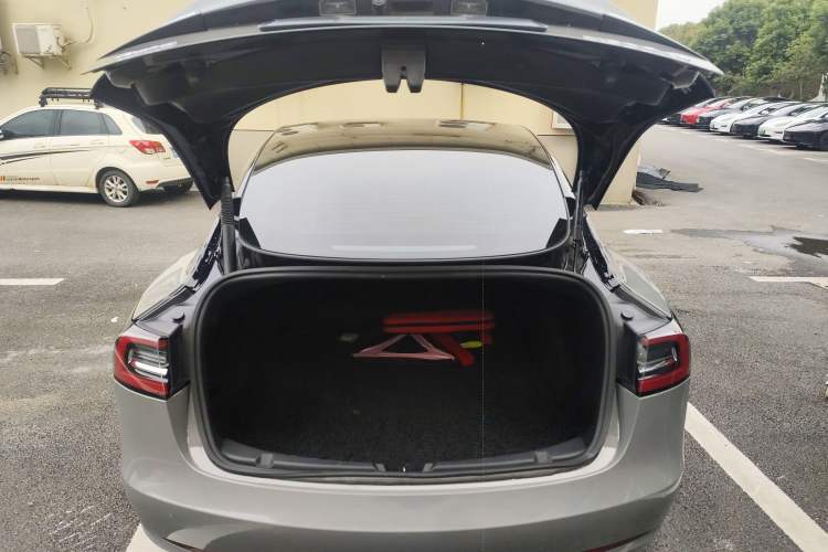 Used Tesla Model 3 2022 Rear-Wheel-Drive Version
