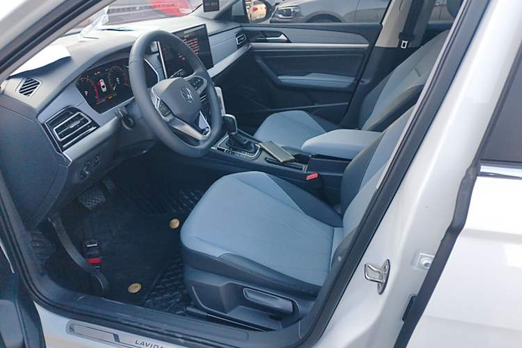 Used Volkswagen Lavida 2024 1.5L Automatic Starry Sky 5 Million Edition
