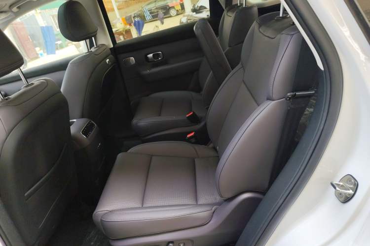 Used Leapmotor C16 2026 All-Electric 630 LiDAR Zhizun Edition 6 Seats
