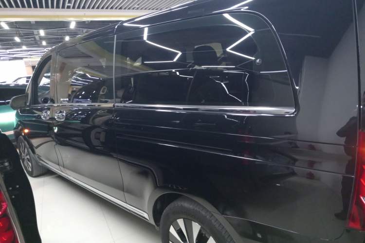 Used Mercedes-Benz Vito 2023 2.0T Business Version 7 Seats
