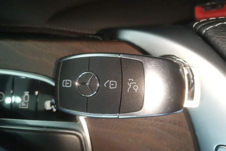 Used Mercedes-Benz GLC 2021 GLC 260 L 4MATIC Luxury Model