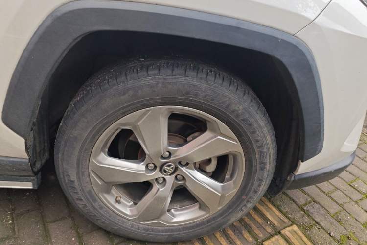 Used Toyota RAV4 2020 2.0L CVT Two-Wheel Drive Fashion PLUS Edition
