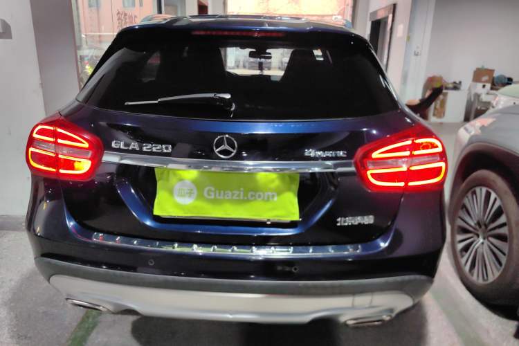 Used Mercedes-Benz GLA 2015 GLA 220 4MATIC Fashion Model