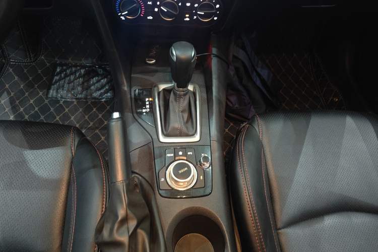 Used Mazda Mazda 3 Axela 2017 Sedan 1.5L Automatic Comfort Model China VI Standard
