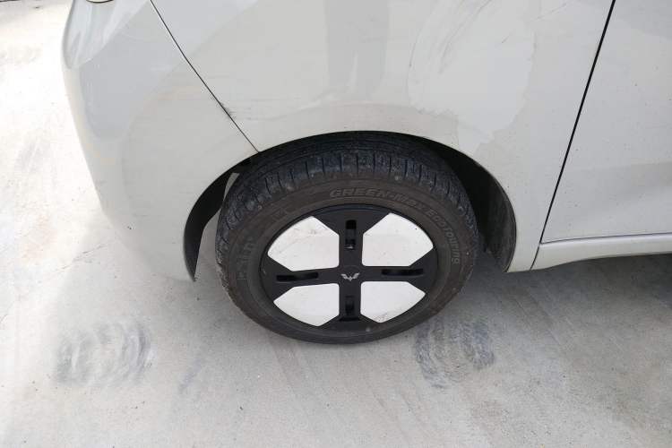 Used Wuling Hongguang MINIEV 2024 3rd Generation 215km Advanced Version
