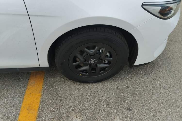 Used BYD Qin PLUS 2025 DM-i Smart Drive 55KM Leading Model
