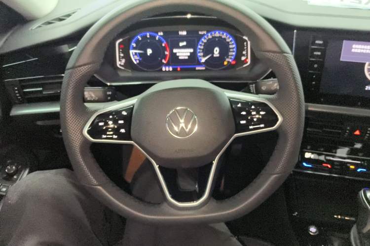 Used Volkswagen Passat 2024 380TSI Luxury Edition