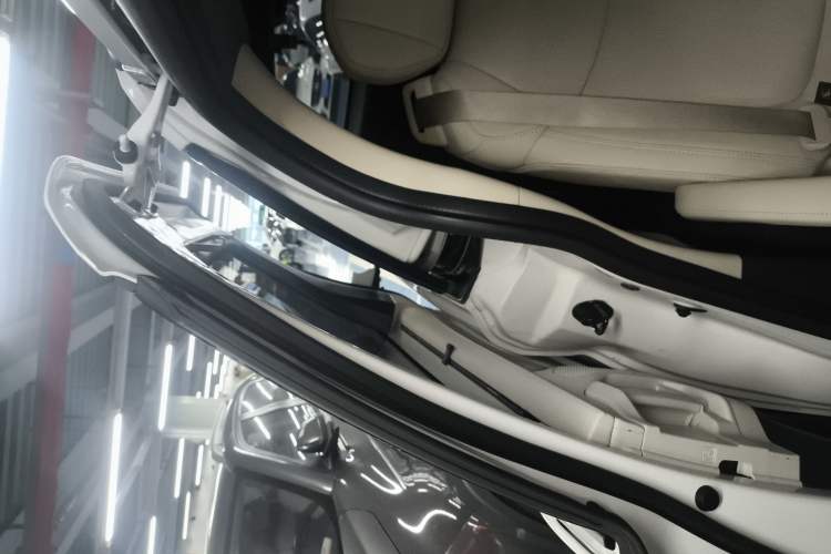 Used Toyota Sienna 2024 2.5L Hybrid Luxury Edition
