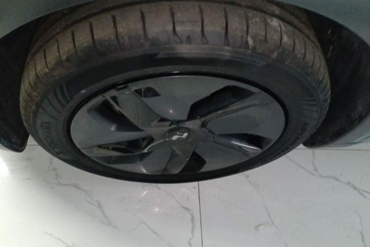 Used ONVO L60 2024 60 kWh All-Wheel Drive
