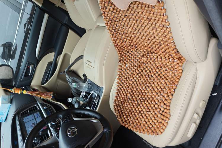 Used Toyota Highlander 2018 2.0T Four-Wheel Drive Luxury Edition 7 Seats China V Emission Standard