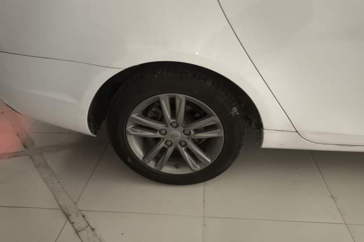 Used Geely Auto Emgrand 2017 Sedan Million Edition 1.5L CVT Upward Connectivity Version