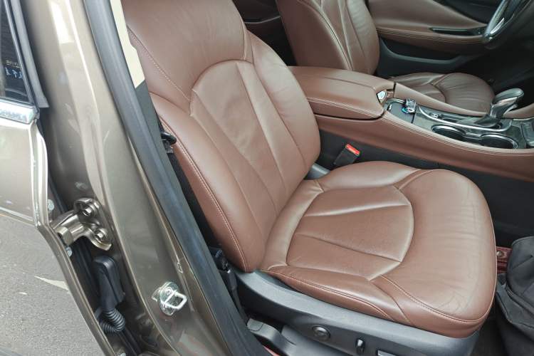 Used Buick Envision 2015 20T Four-Wheel Drive Luxury Model
