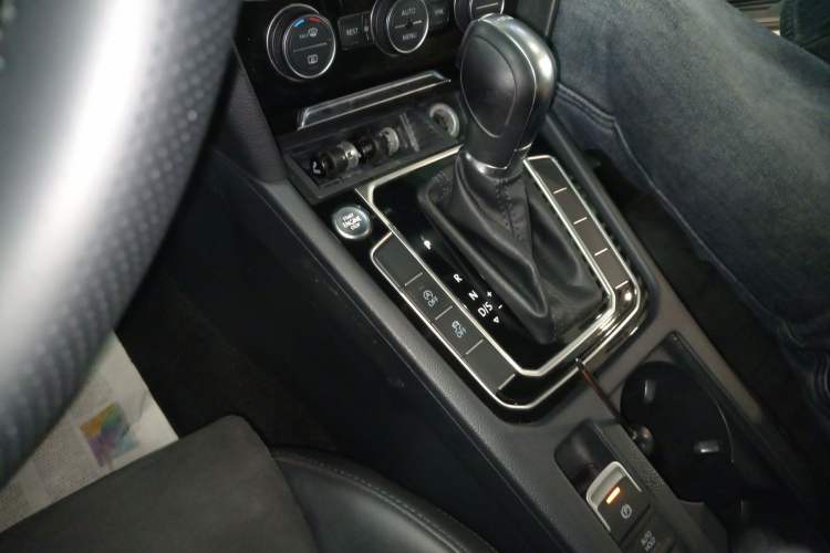 Used Volkswagen Magotan 2018 330TSI DSG Luxury Model