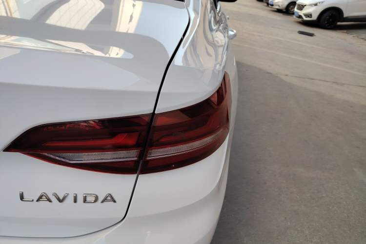 Used Volkswagen Lavida 2023 Revised 1.5L Automatic DeYi Edition