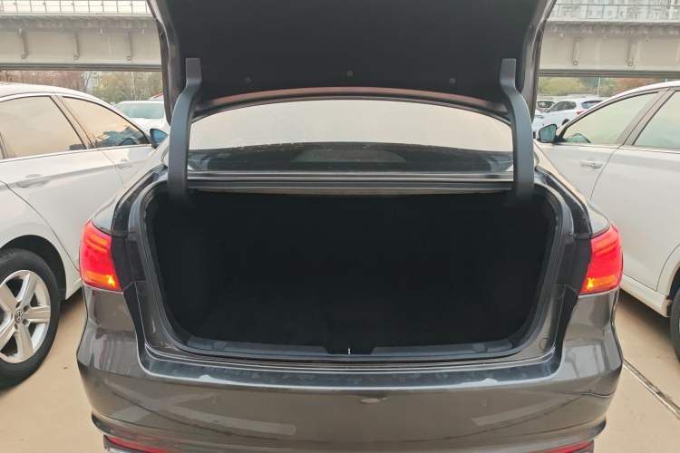 Used Changan Ruicheng CC 2022 Blue Whale Edition 1.5T DCT Luxury Model