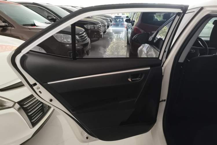 Used Toyota Corolla 2017 Revised Version 1.2T S-CVT GL-i
