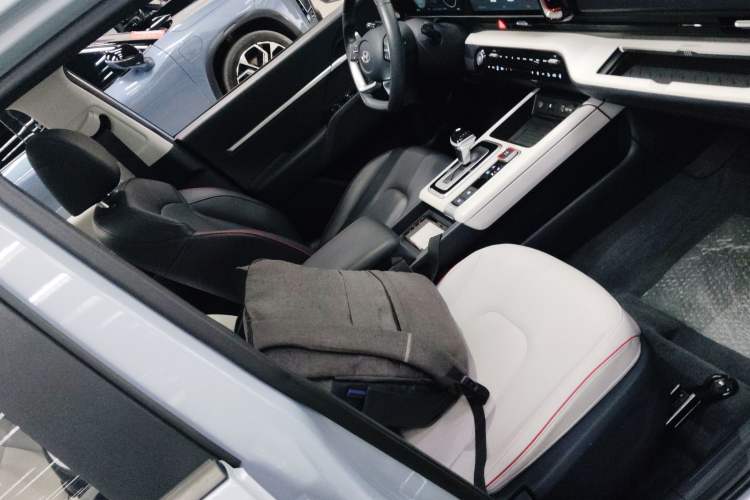 Used Hyundai ix35 2023 Musso 2.0L Flagship Edition TOP
