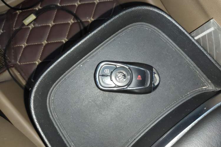 Used Buick GL8 2017 ES 28T Premium Version China V Standard
