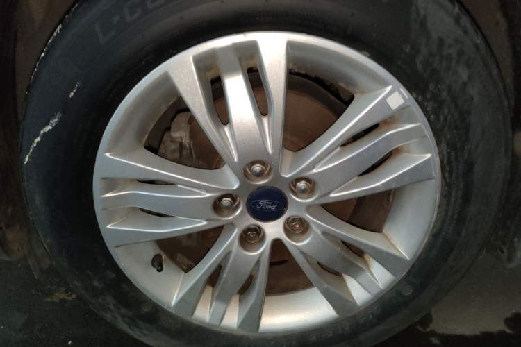 Used Ford Focus 2012 Sedan 1.6L Automatic Comfort Model
