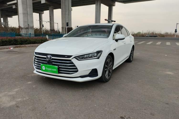 Used BYD Qin Pro 2019 Super Edition 1.5TI Automatic Smart Connect Enjoyment Model China VI Standard