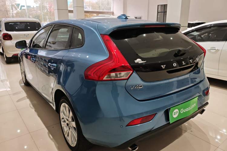 Used Volvo V40 2016 T3 Zhiyi Edition
