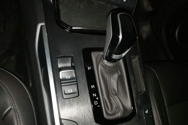 Used Wey VV7 2017 2.0T Flagship Edition
