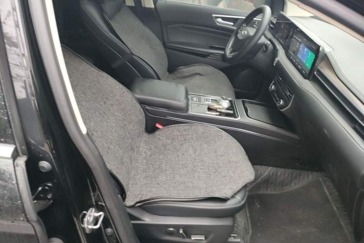 Used Ford Edge 2021 PLUS EcoBoost 245 Two-Wheel-Drive Titanium 7-Seater