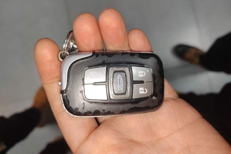 Used BYD M6 2015 2.4L Automatic Prestige Edition