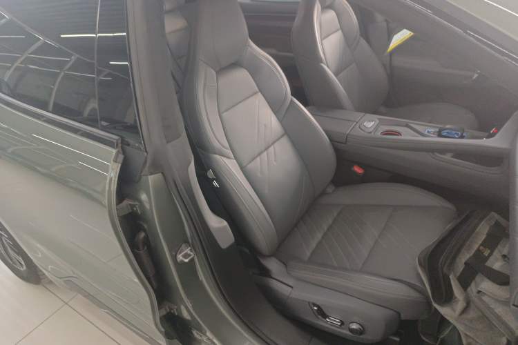 Used Zeekr 001 2024 WE Edition 95 kWh All-Wheel Drive
