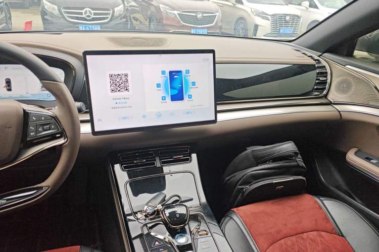 Used BYD Han 2022 EV Genesis Edition 715KM Front-Wheel-Drive Prestige Model
