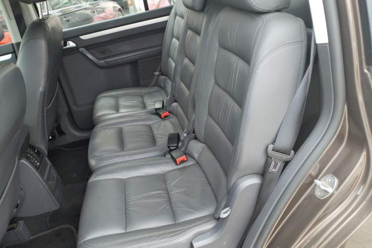 Used Volkswagen Touran 2013 1.4T DSG Comfort Edition 5-Seater
