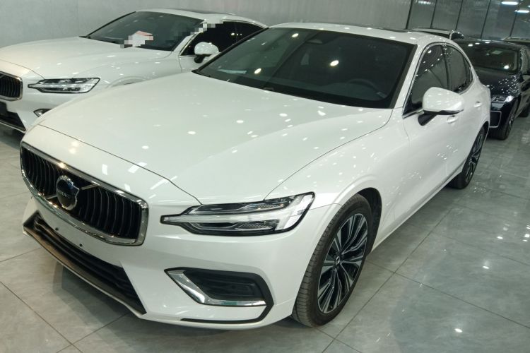 Used Volvo S60 2024 B4 Zhiyuan Luxury Edition