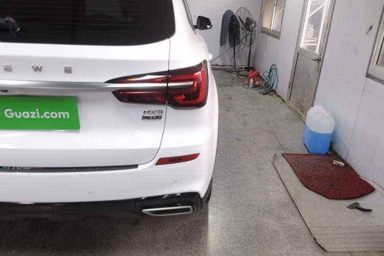 Used Roewe RX5 2025 PLUS 330TGI Automatic Trendsetting Smart Edition
