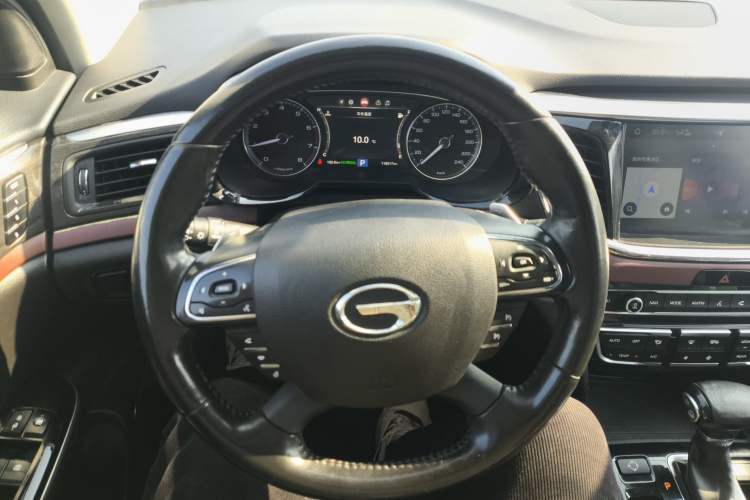 Used GAC Trumpchi GS8 2017 320T Two-Wheel Drive Luxury Smart Connectivity Version (7 Seats)